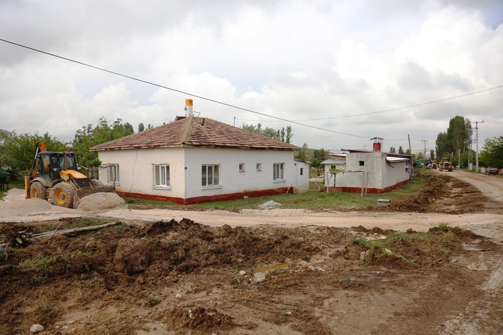 Ereğli Belediyesi Kuskuncuk Mahallesi’nde Yaraları Sarıyor